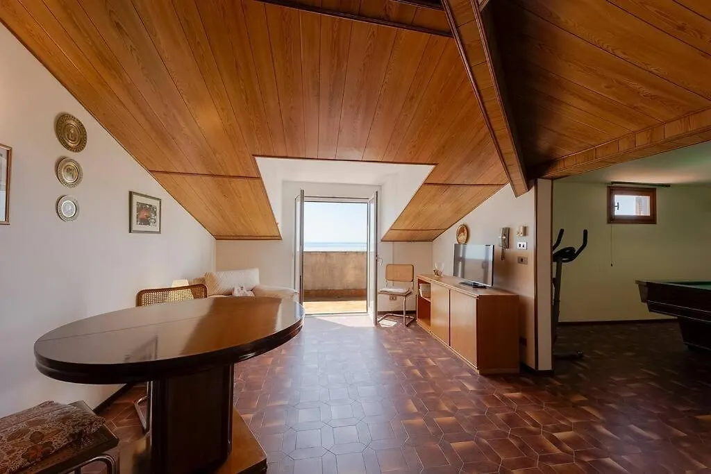 Seaview Apartment Vallecrosia 0*,